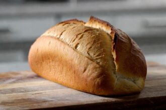 Nybakat bröd